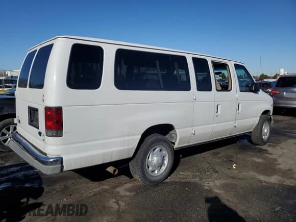 ✅ 2002 Ford Econoline Passenger XL • VIN: 1FBSS31L52HA44517 • Лот: 42819185. Опубликован ранее на Copart с пробегом 148 064 миль. Бесплатный доступ к архиву аукционных продаж из США и подробный отчёт об истории автомобиля на DreamBid. Изображение 3.