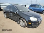 ✅ 2007 Volkswagen Jetta Wolfsburg Edition • VIN: 3VWEF81K87M200843 • Лот: 81371455. Опубликован ранее на Copart с пробегом 146 387 миль. Бесплатный доступ к архиву аукционных продаж из США и подробный отчёт об истории автомобиля на DreamBid. Изображение 4.