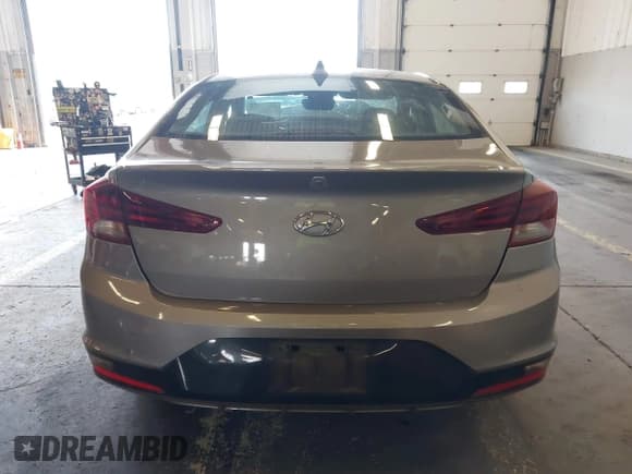 ✅ 2020 Hyundai Elantra SEL • VIN: KMHD84LFXLU099324 • Lot: 43377345. Listed on IAAI with 61,600 mi. Free auction sales archive from the USA and detailed vehicle history report at DreamBid. Image 16.