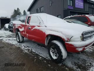 ✅ 2002 Dodge Dakota • VIN: 1B7GG32X42S699906 • Lot: 79647984. Wystawiony na Copart z przebiegiem Nie podano. Bezpłatny archiwum sprzedaży aukcyjnych z USA i szczegółowy raport historii pojazdu na DreamBid. Zdjęcie 4.