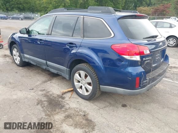 ✅ 2010 Subaru Outback Limited Power Moon • VIN: 4S4BRBLC6A3351989 • Лот: 43186737. Опубликован ранее на IAAI с пробегом 182 296 миль. Бесплатный доступ к архиву аукционных продаж из США и подробный отчёт об истории автомобиля на DreamBid. Изображение 3.
