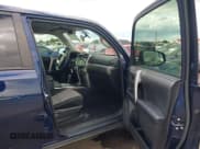 ✅ 2018 Toyota 4Runner SR5 Premium • VIN: JTEBU5JRXJ5600208 • Лот: 43739781. Опубликован ранее на IAAI с пробегом 93 943 миль. Бесплатный доступ к архиву аукционных продаж из США и подробный отчёт об истории автомобиля на DreamBid. Изображение 5.