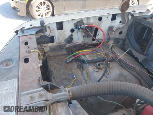 ✅ 1984 Ford F-150 • VIN: 1FTCF15G2EKA85474 • Lot: 41722201. Listed on IAAI with 80,978 mi. Free auction sales archive from the USA and detailed vehicle history report at DreamBid. Image 16.