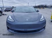 ✅ 2021 Tesla Model 3 Standard Range Plus • VIN: 5YJ3E1EAXMF854054 • Lot: 95093415. Wystawiony na Copart z przebiegiem 32 921 mil. Bezpłatny archiwum sprzedaży aukcyjnych z USA i szczegółowy raport historii pojazdu na DreamBid. Zdjęcie 5.