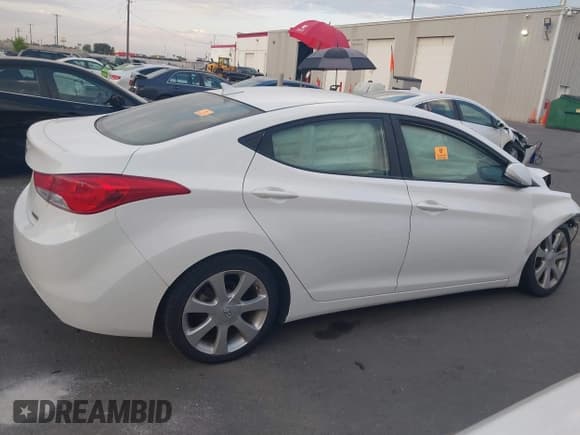✅ 2013 Hyundai Elantra Limited • VIN: 5NPDH4AE3DH247730 • Lot: 42612961. Listed on IAAI with 113,950 mi. Free auction sales archive from the USA and detailed vehicle history report at DreamBid. Image 13.