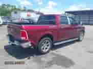 2017 Ram 1500 Laramie z VIN 1C6RR6NT2HS818002, wystawiony jako IAAI lot #42720321 z przebiegiem 89 641 mil mil oraz . Historia ofert i sprzedaży dostępna na DreamBid. Obrazek 4.