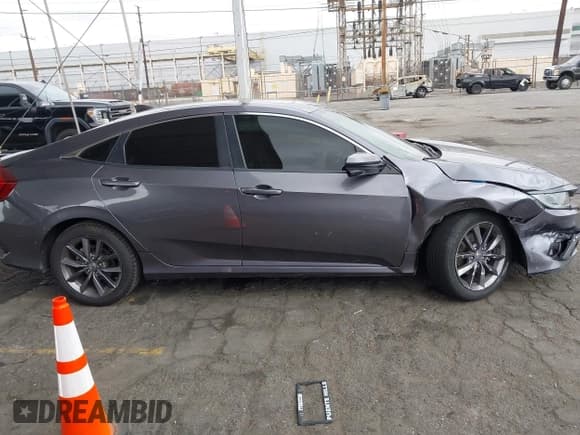 ✅ 2021 Honda Civic EX-L • VIN: 19XFC1F78ME205154 • Lot: 43373801. Wystawiony na IAAI z przebiegiem 99 146 mil. Bezpłatny archiwum sprzedaży aukcyjnych z USA i szczegółowy raport historii pojazdu na DreamBid. Zdjęcie 13.