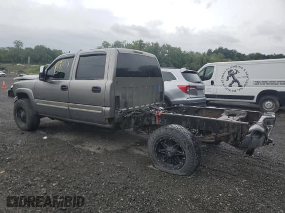 ✅ 2006 Chevrolet Silverado 2500HD LT2 • VIN: 1GCHK23U86F134204 • Lot: 68744365. Wystawiony na Copart z przebiegiem 203 046 mil. Bezpłatny archiwum sprzedaży aukcyjnych z USA i szczegółowy raport historii pojazdu na DreamBid. Zdjęcie 2.