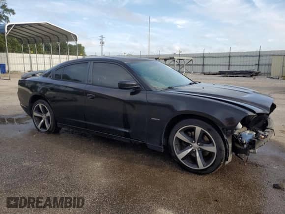 ✅ 2013 Dodge Charger RT • VIN: 2C3CDXCT9DH717633 • Lot: 80779835. Wystawiony na Copart z przebiegiem 177 102 mil. Bezpłatny archiwum sprzedaży aukcyjnych z USA i szczegółowy raport historii pojazdu na DreamBid. Zdjęcie 4.
