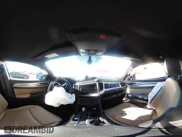 ✅ 2021 Volkswagen Atlas SE • VIN: 1V2WE2CA7MC227278 • Lot: 43285584. Wystawiony na IAAI z przebiegiem 52 758 mil. Bezpłatny archiwum sprzedaży aukcyjnych z USA i szczegółowy raport historii pojazdu na DreamBid. Zdjęcie 19.