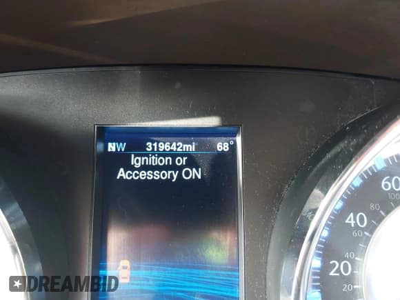 ✅ 2014 Chrysler 300 C • VIN: 2C3CCAET8EH109178 • Лот: 43651993. Опубликован ранее на IAAI с пробегом 319 642 миль. Бесплатный доступ к архиву аукционных продаж из США и подробный отчёт об истории автомобиля на DreamBid. Изображение 7.