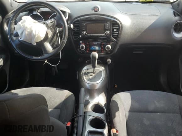 ✅ 2015 Nissan Juke SV • VIN: JN8AF5MV7FT560101 • Lot: 69105605. Wystawiony na Copart z przebiegiem 122 149 mil. Bezpłatny archiwum sprzedaży aukcyjnych z USA i szczegółowy raport historii pojazdu na DreamBid. Zdjęcie 8.