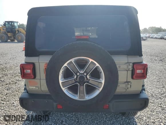 ✅ 2022 Jeep Wrangler Unlimited Sahara Altitude • VIN: 1C4HJXEG9NW269407 • Lot: 66686385. Listed on Copart with 30,682 mi. Free auction sales archive from the USA and detailed vehicle history report at DreamBid. Image 6.