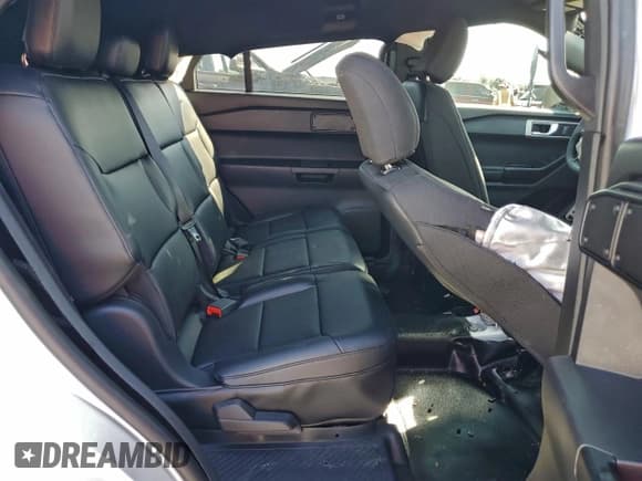 ✅ 2021 Ford Police Interceptor Utility • VIN: 1FM5K8AB8MGA42732 • Lot: 91066675. Wystawiony na Copart z przebiegiem 55 925 mil. Bezpłatny archiwum sprzedaży aukcyjnych z USA i szczegółowy raport historii pojazdu na DreamBid. Zdjęcie 11.