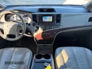 ✅ 2013 Toyota Sienna XLE • VIN: 5TDDK3DC3DS052713 • Lot: 41451844. Listed on IAAI with 284,884 mi. Free auction sales archive from the USA and detailed vehicle history report at DreamBid. Image 6.