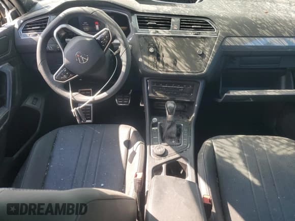 ✅ 2022 Volkswagen Tiguan SE R-Line Black • VIN: 3VV8B7AX0NM017498 • Lot: 84436125. Listed on Copart with 46,845 mi. Free auction sales archive from the USA and detailed vehicle history report at DreamBid. Image 8.