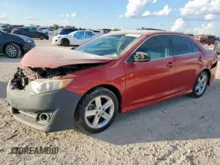 2013 Toyota Camry L with VIN 4T1BF1FK1DU690566, listed as a Copart auction lot 68477175 with 151,471 mi miles and Clean title. Bid and sale history available at DreamBid. Image 1.