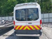 ✅ 2017 Ford Transit • VIN: 1FDYR2CM2HKA82358 • Lot: 42231257. Listed on IAAI with 271,518 mi. Free auction sales archive from the USA and detailed vehicle history report at DreamBid. Image 16.