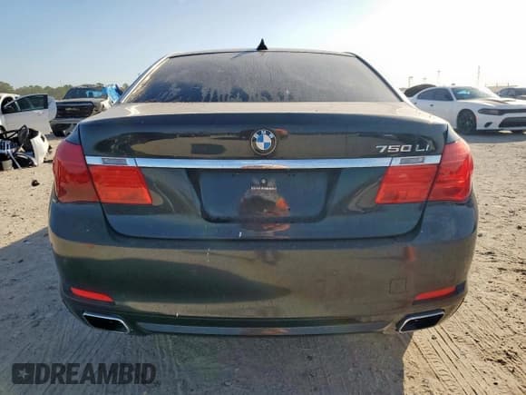 ✅ 2009 BMW 7 Series 750Li • VIN: WBAKB83529CY62105 • Lot: 92477355. Wystawiony na Copart z przebiegiem 121 004 mil. Bezpłatny archiwum sprzedaży aukcyjnych z USA i szczegółowy raport historii pojazdu na DreamBid. Zdjęcie 6.