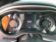 ✅ 2020 Dodge Challenger R/T • VIN: 2C3CDZBT7LH189697 • Lot: 69996484. Wystawiony na Copart z przebiegiem 47 902 mil. Bezpłatny archiwum sprzedaży aukcyjnych z USA i szczegółowy raport historii pojazdu na DreamBid. Zdjęcie 9.