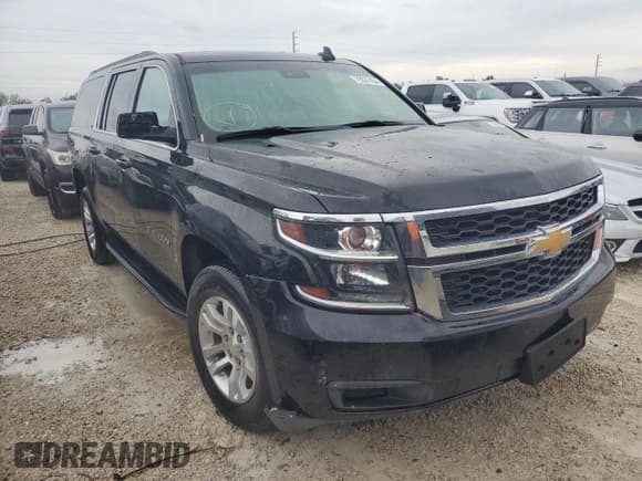 ✅ 2019 Chevrolet Suburban LT • VIN: 1GNSKHKC4KR171493 • Lot: 79537454. Wystawiony na Copart z przebiegiem Nie podano. Bezpłatny archiwum sprzedaży aukcyjnych z USA i szczegółowy raport historii pojazdu na DreamBid. Zdjęcie 4.