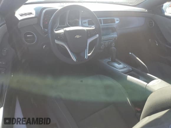 ✅ 2012 Chevrolet Camaro 2LS • VIN: 2G1FA1E30C9206311 • Lot: 86837495. Wystawiony na Copart z przebiegiem 219 823 mil. Bezpłatny archiwum sprzedaży aukcyjnych z USA i szczegółowy raport historii pojazdu na DreamBid. Zdjęcie 8.