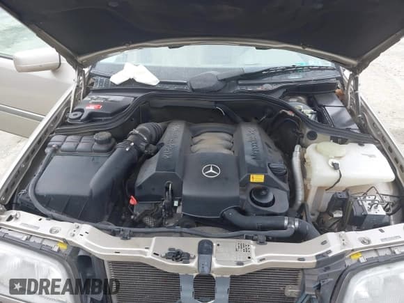 ✅ 1999 Mercedes-Benz C 230/260/280/320 • VIN: WDBHA29G2XA789962 • Lot: 42957917. Wystawiony na IAAI z przebiegiem 112 800 mil. Bezpłatny archiwum sprzedaży aukcyjnych z USA i szczegółowy raport historii pojazdu na DreamBid. Zdjęcie 10.