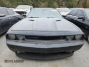 ✅ 2013 Dodge Challenger R/T Classic • VIN: 2C3CDYBT3DH665987 • Lot: 92890005. Wystawiony na Copart z przebiegiem 154 045 mil. Bezpłatny archiwum sprzedaży aukcyjnych z USA i szczegółowy raport historii pojazdu na DreamBid. Zdjęcie 5.