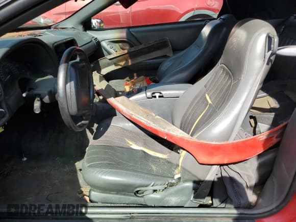 ✅ 1997 Chevrolet Camaro Z28 • VIN: 2G1FP32P5V2106041 • Лот: 85141475. Опубликован ранее на Copart с пробегом 128 453 миль. Бесплатный доступ к архиву аукционных продаж из США и подробный отчёт об истории автомобиля на DreamBid. Изображение 7.