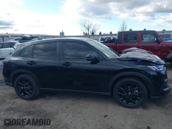 ✅ 2024 Honda HR-V Sport • VIN: 3CZRZ2H5XRM703005 • Lot: 43768207. Listed on IAAI with 45,864 mi. Free auction sales archive from the USA and detailed vehicle history report at DreamBid. Image 14.