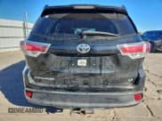 ✅ 2014 Toyota Highlander LE Plus • VIN: 5TDZKRFH6ES016520 • Lot: 94329435. Wystawiony na Copart z przebiegiem 103 252 mil. Bezpłatny archiwum sprzedaży aukcyjnych z USA i szczegółowy raport historii pojazdu na DreamBid. Zdjęcie 6.