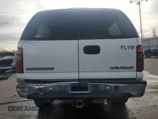 ✅ 2001 Chevrolet Suburban LT • VIN: 3GNGK26U31G110172 • Лот: 87319114. Опубликован ранее на Copart с пробегом 131 035 миль. Бесплатный доступ к архиву аукционных продаж из США и подробный отчёт об истории автомобиля на DreamBid. Изображение 6.