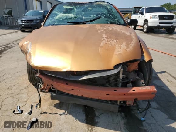 ✅ 2005 Chevrolet Cavalier • VIN: 1G1JC12FX57174457 • Lot: 62388035. Listed on Copart with 106,347 mi. Free auction sales archive from the USA and detailed vehicle history report at DreamBid. Image 5.