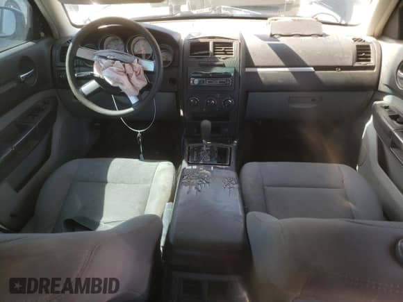 2008 Dodge Charger с VIN 2B3KA43R18H173705, выставлен на аукционе Copart как лот 55547654 с пробегом 217 450 миль миль и Списание • Salvage title. История ставок и продаж доступна на DreamBid. Изображение 8.