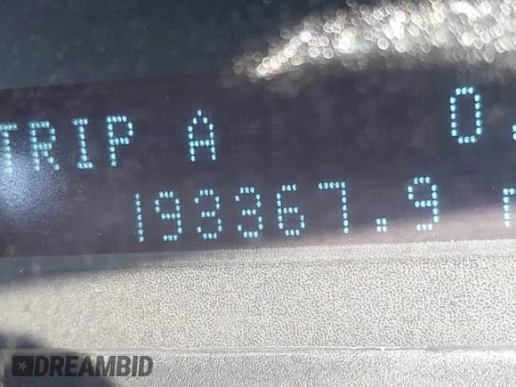 ✅ 2008 Ford Escape Hybrid • VIN: 1FMCU59H38KE09824 • Lot: 43705664. Wystawiony na IAAI z przebiegiem 193 367 mil. Bezpłatny archiwum sprzedaży aukcyjnych z USA i szczegółowy raport historii pojazdu na DreamBid. Zdjęcie 7.