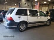 ✅ 2014 Volkswagen Routan SE • VIN: 2C4RVABG6ER135182 • Лот: 72220734. Опубликован ранее на Copart с пробегом 150 522 миль. Бесплатный доступ к архиву аукционных продаж из США и подробный отчёт об истории автомобиля на DreamBid. Изображение 3.