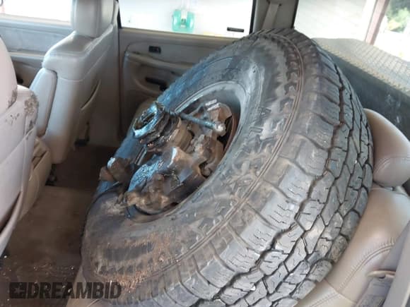 ✅ 2002 Chevrolet Silverado 2500HD LS • VIN: 1GCHK23G82F165005 • Лот: 42359358. Опубликован ранее на IAAI с пробегом 173 113 миль. Бесплатный доступ к архиву аукционных продаж из США и подробный отчёт об истории автомобиля на DreamBid. Изображение 12.