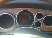 ✅ 2010 Toyota Tundra • VIN: 5TFEY5F12AX076758 • Лот: 91554165. Опубликован ранее на Copart с пробегом 304 042 миль. Бесплатный доступ к архиву аукционных продаж из США и подробный отчёт об истории автомобиля на DreamBid. Изображение 9.