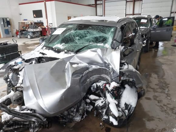 ✅ 2023 Volkswagen Tiguan SE R-Line Black • VIN: 3VV8B7AX8PM135480 • Lot: 41361181. Wystawiony na IAAI z przebiegiem Nie podano. Bezpłatny archiwum sprzedaży aukcyjnych z USA i szczegółowy raport historii pojazdu na DreamBid. Zdjęcie 11.