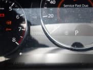 ✅ 2024 Mazda CX-50 S Select • VIN: 7MMVABAM1RN216620 • Lot: 43069607. Wystawiony na IAAI z przebiegiem 22 999 mil. Bezpłatny archiwum sprzedaży aukcyjnych z USA i szczegółowy raport historii pojazdu na DreamBid. Zdjęcie 7.