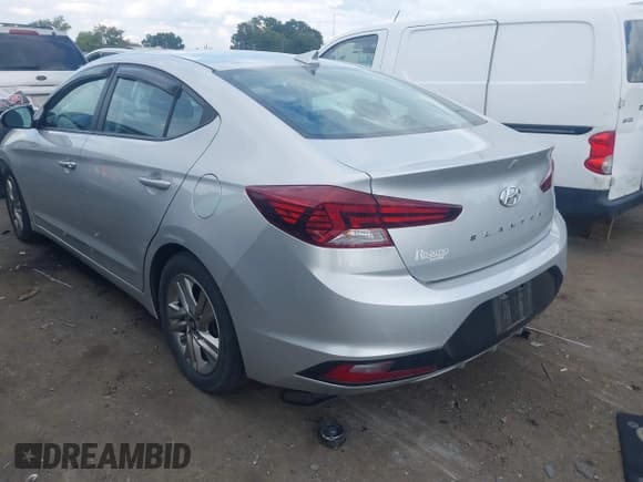✅ 2019 Hyundai Elantra Value Edition • VIN: 5NPD84LFXKH433218 • Lot: 43276120. Listed on IAAI with 64,082 mi. Free auction sales archive from the USA and detailed vehicle history report at DreamBid. Image 3.