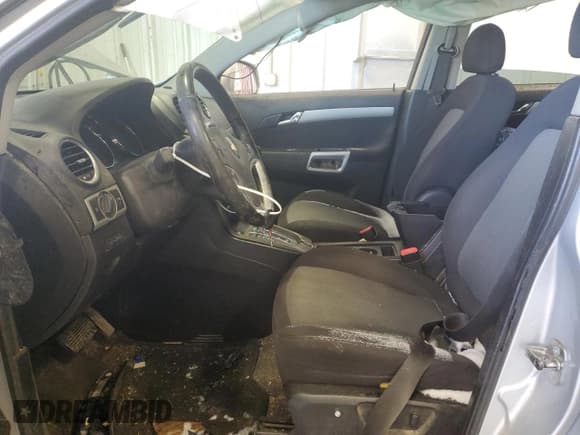 ✅ 2012 Chevrolet Captiva Sport LS • VIN: 3GNAL2EK1CS569350 • Lot: 49658615. Wystawiony na Copart z przebiegiem 211 103 mil. Bezpłatny archiwum sprzedaży aukcyjnych z USA i szczegółowy raport historii pojazdu na DreamBid. Zdjęcie 7.