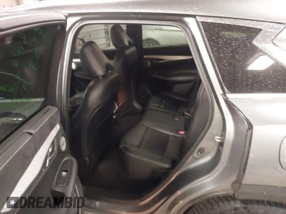 ✅ 2019 Infiniti QX50 Essential • VIN: 3PCAJ5M36KF102572 • Лот: 43721726. Опубликован ранее на IAAI с пробегом 111 968 миль. Бесплатный доступ к архиву аукционных продаж из США и подробный отчёт об истории автомобиля на DreamBid. Изображение 8.