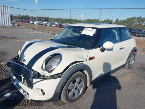 ✅ 2015 MINI Hardtop • VIN: WMWXM5C58F3A56864 • Лот: 43595666. Опубликован ранее на IAAI с пробегом 85 669 миль. Бесплатный доступ к архиву аукционных продаж из США и подробный отчёт об истории автомобиля на DreamBid. Изображение 17.