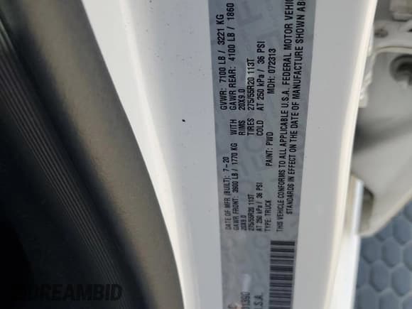 ✅ 2020 Ram 1500 Laramie • VIN: 1C6SRFJT3LN401390 • Lot: 70828025. Wystawiony na Copart z przebiegiem 132 906 mil. Bezpłatny archiwum sprzedaży aukcyjnych z USA i szczegółowy raport historii pojazdu na DreamBid. Zdjęcie 12.