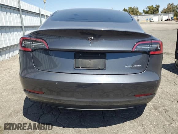 ✅ 2022 Tesla Model 3 Long Range • VIN: 5YJ3E1EB1NF361325 • Lot: 69379205. Wystawiony na Copart z przebiegiem 34 696 mil. Bezpłatny archiwum sprzedaży aukcyjnych z USA i szczegółowy raport historii pojazdu na DreamBid. Zdjęcie 6.