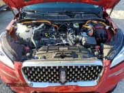 ✅ 2022 Lincoln Corsair Grand Touring • VIN: 5LMTJ5DZ0NUL16362 • Lot: 72640043. Wystawiony na Copart z przebiegiem 5 569 mil. Bezpłatny archiwum sprzedaży aukcyjnych z USA i szczegółowy raport historii pojazdu na DreamBid. Zdjęcie 12.