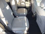 ✅ 2022 Kia Sorento X-Line EX • VIN: 5XYRHDLF7NG070362 • Lot: 42041071. Wystawiony na IAAI z przebiegiem 54 129 mil. Bezpłatny archiwum sprzedaży aukcyjnych z USA i szczegółowy raport historii pojazdu na DreamBid. Zdjęcie 8.