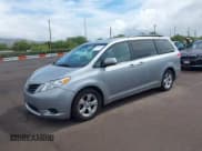 ✅ 2014 Toyota Sienna LE AAS • VIN: 5TDKK3DC0ES467867 • Lot: 42022676. Listed on IAAI with 99,959 mi. Free auction sales archive from the USA and detailed vehicle history report at DreamBid. Image 17.