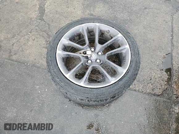 ✅ 2022 Dodge Challenger R/T Scat Pack Widebody • VIN: 2C3CDZFJ4NH140646 • Lot: 63238364. Wystawiony na Copart z przebiegiem 30 946 mil. Bezpłatny archiwum sprzedaży aukcyjnych z USA i szczegółowy raport historii pojazdu na DreamBid. Zdjęcie 12.